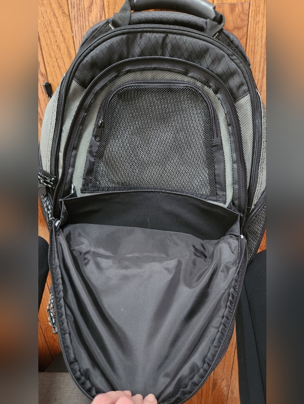 Targus Laptop Backpack - Picture 7 of 8